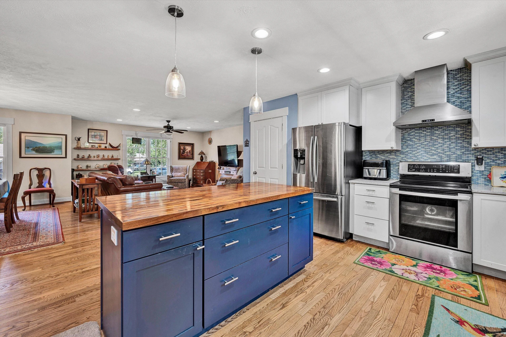 1089 Marie DR - Photo 11