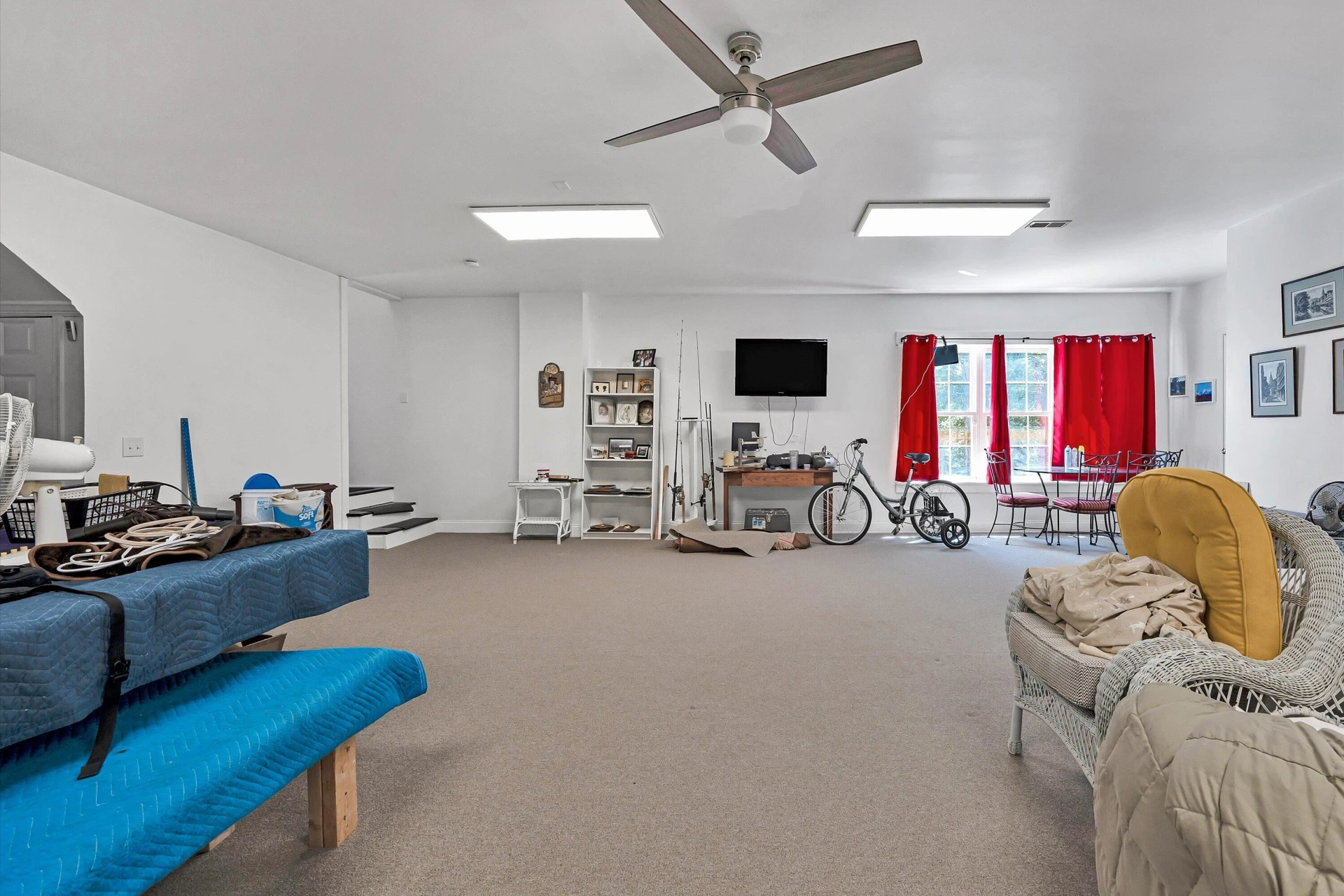 1089 Marie DR - Photo 24