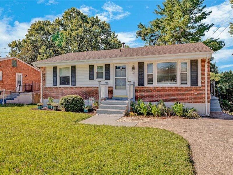 611 E Augusta AVE - Photo 2