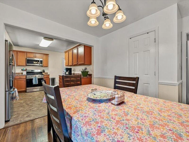 611 E Augusta AVE - Photo 9