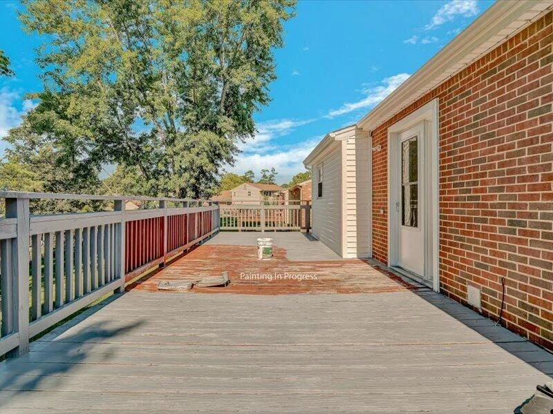 611 E Augusta AVE - Photo 12