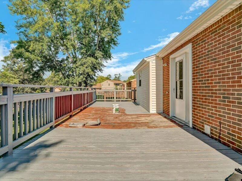 611 E Augusta AVE - Photo 13