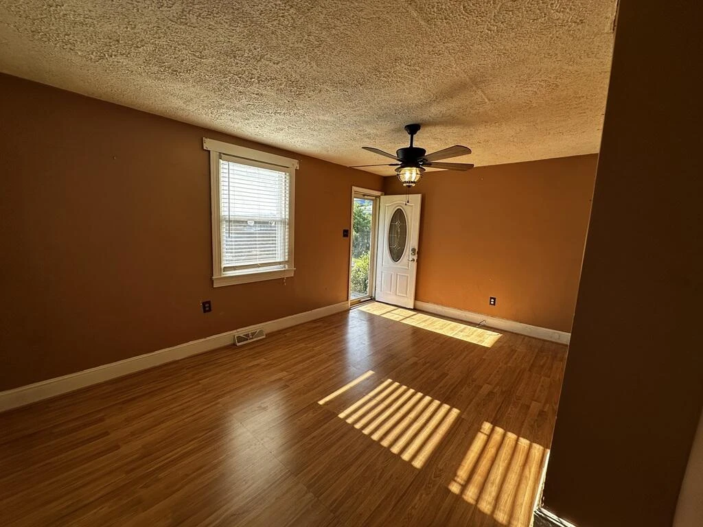 75 Johnson LN - Photo 3
