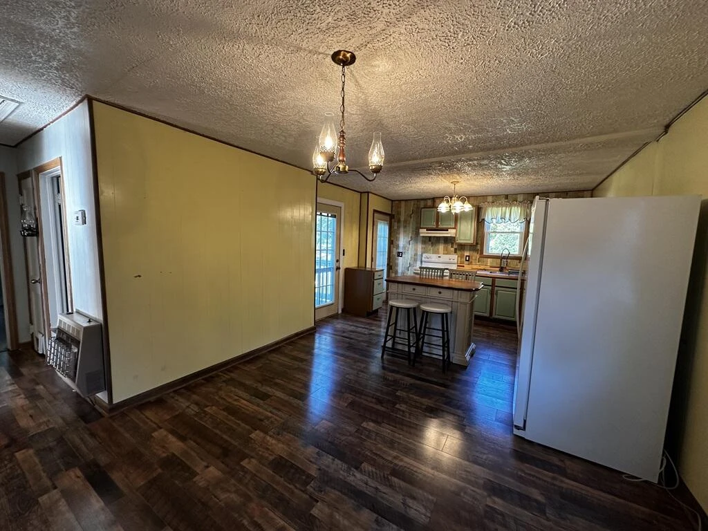 75 Johnson LN - Photo 6