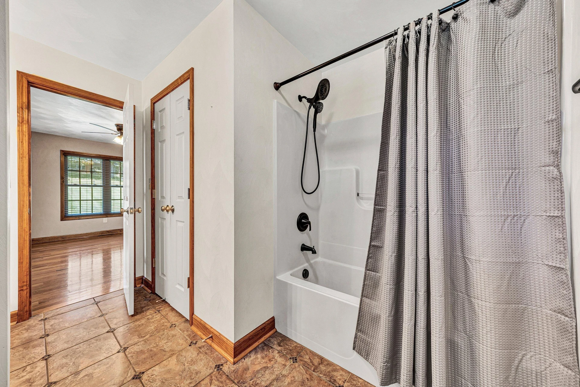 2143 Blue Ridge Springs RD - Photo 20