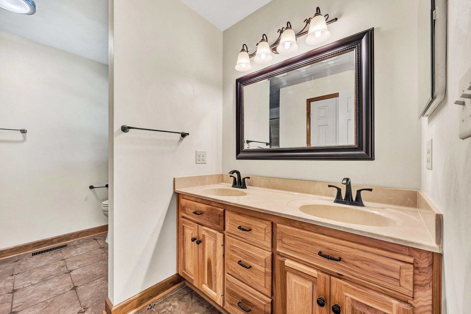 2143 Blue Ridge Springs RD - Photo 21