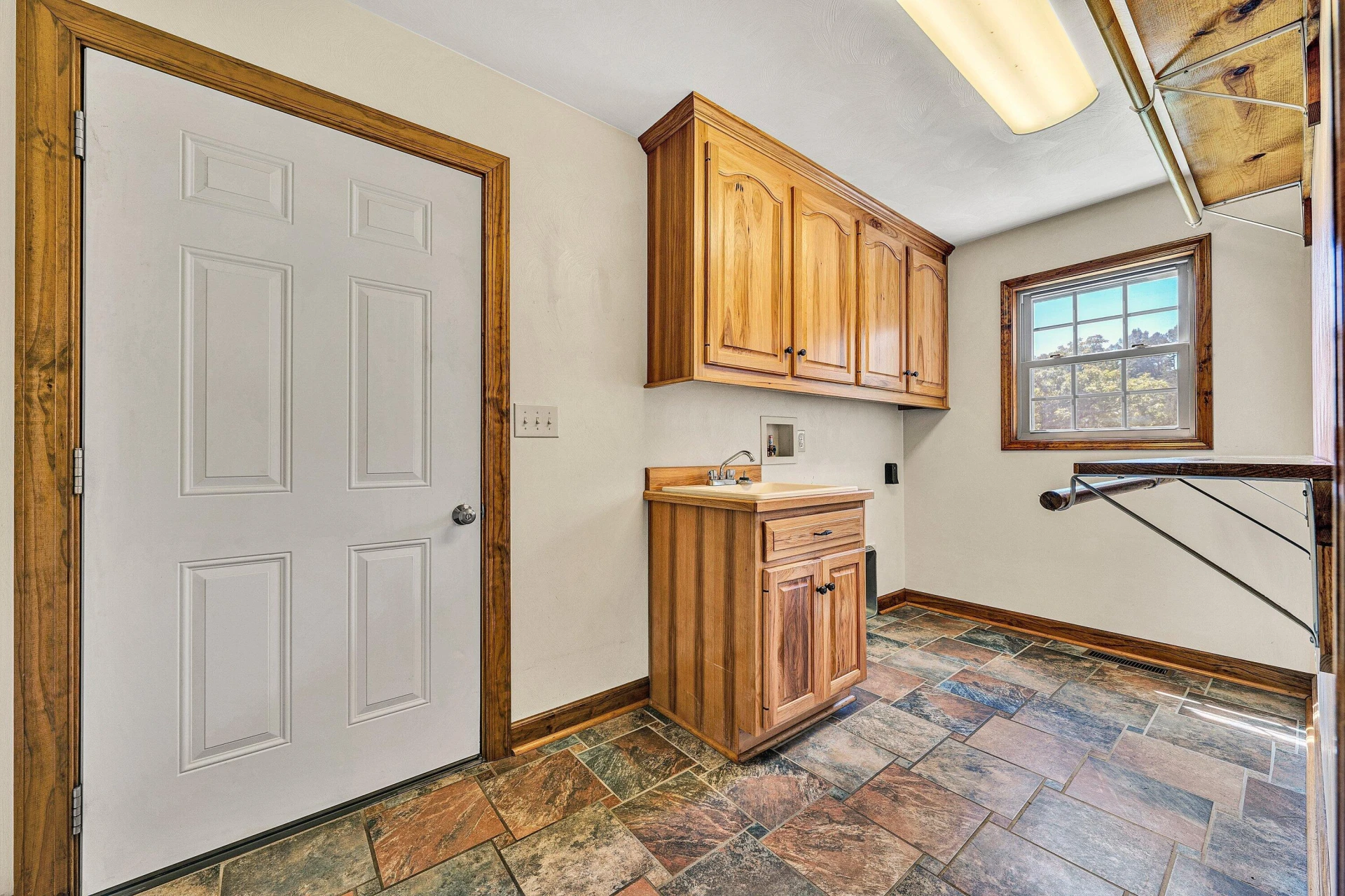 2143 Blue Ridge Springs RD - Photo 24