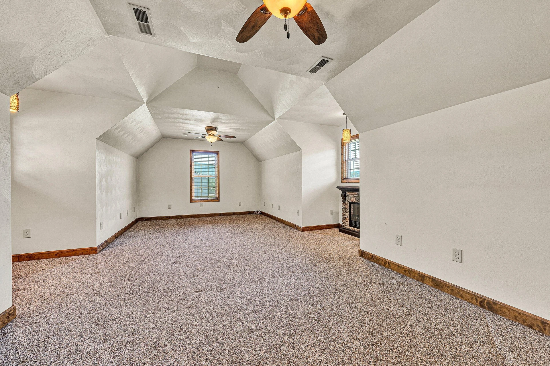 2143 Blue Ridge Springs RD - Photo 34