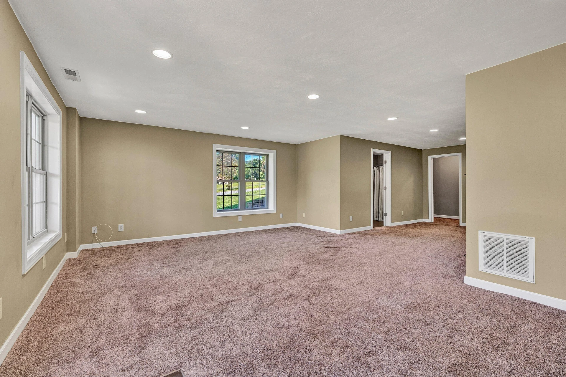 2143 Blue Ridge Springs RD - Photo 37