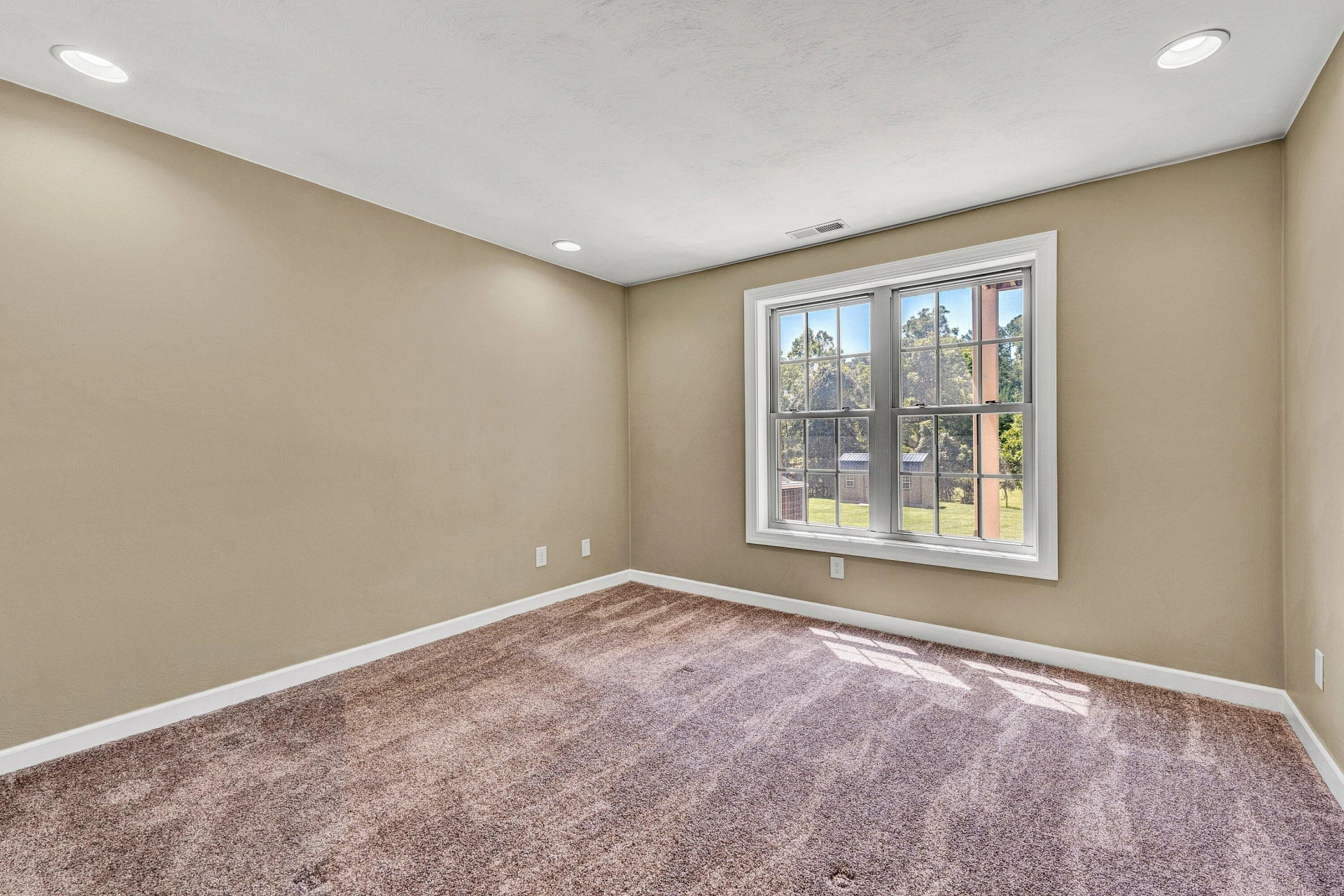 2143 Blue Ridge Springs RD - Photo 42