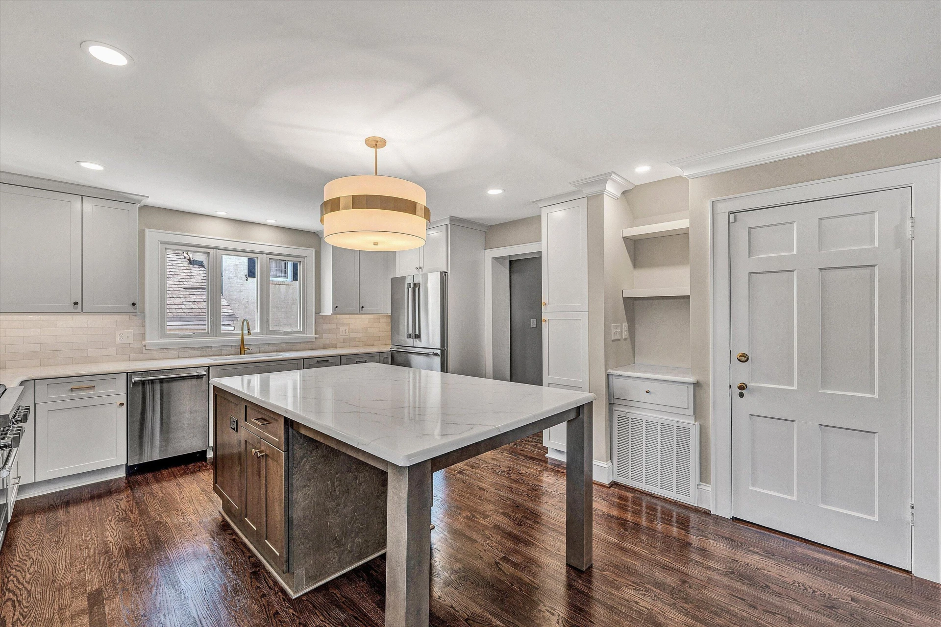 724 White Oak RD SW - Photo 16
