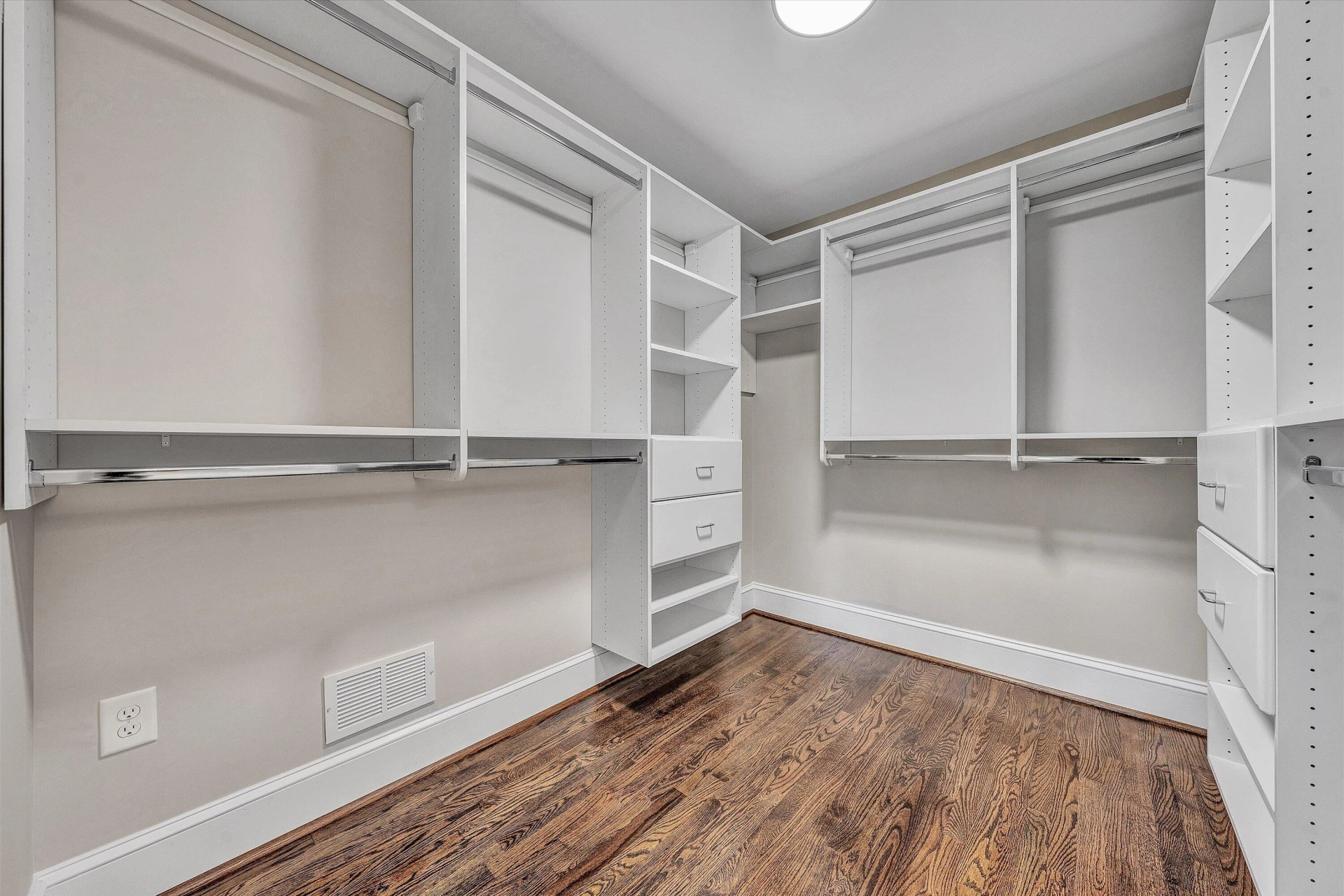 724 White Oak RD SW - Photo 19