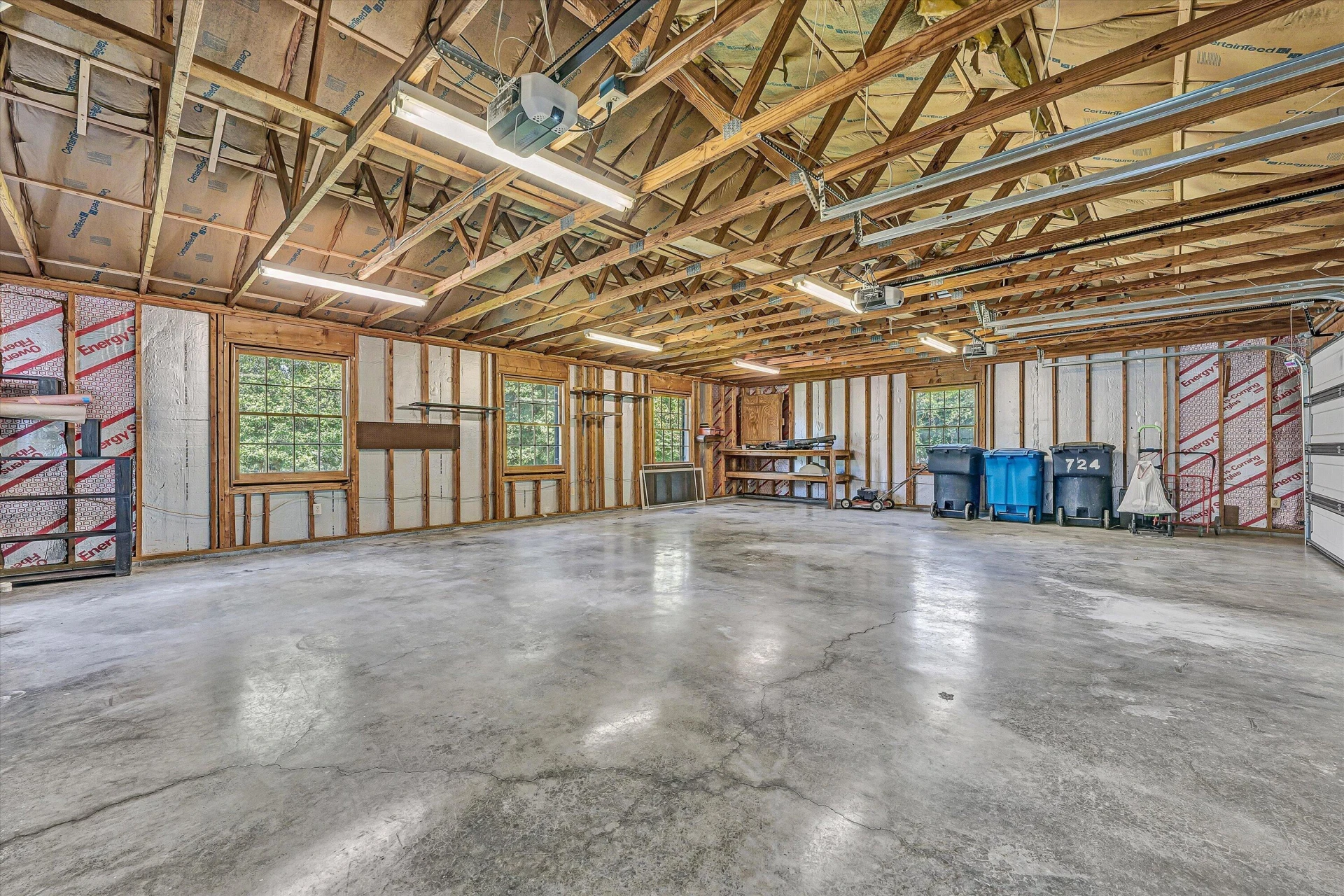 724 White Oak RD SW - Photo 39