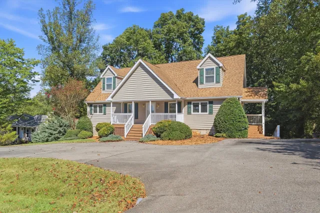 310 Indian Pointe DR, Hardy, VA, 24101