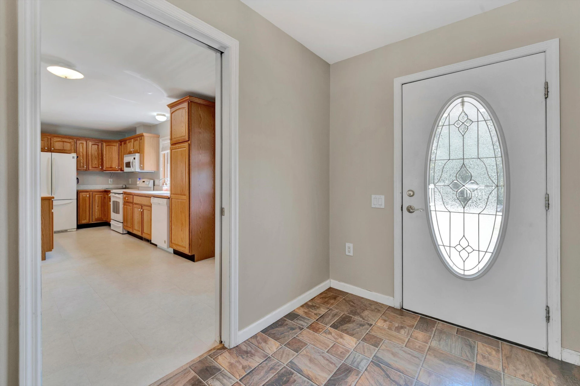 310 Indian Pointe DR - Photo 4