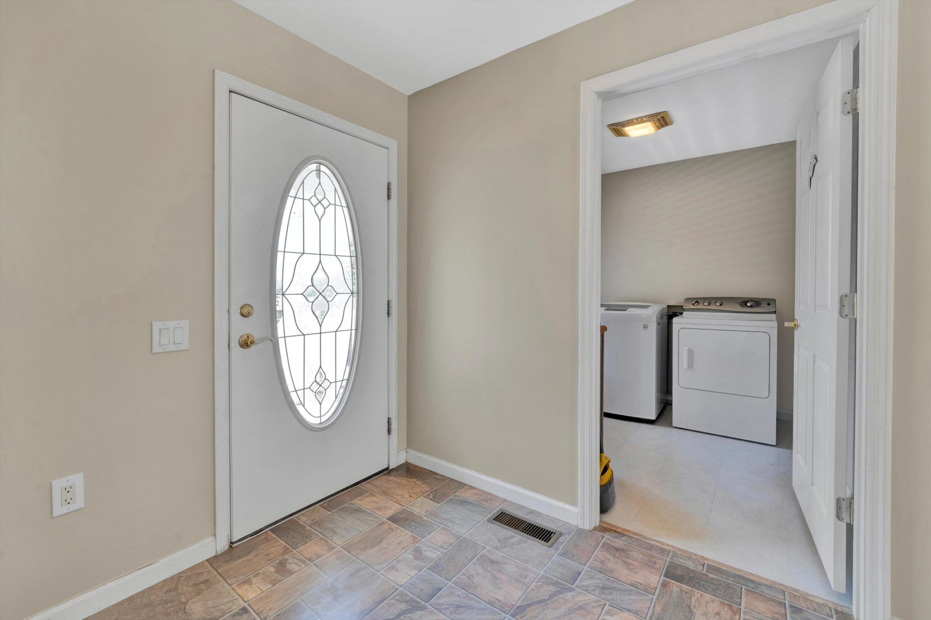 310 Indian Pointe DR - Photo 5