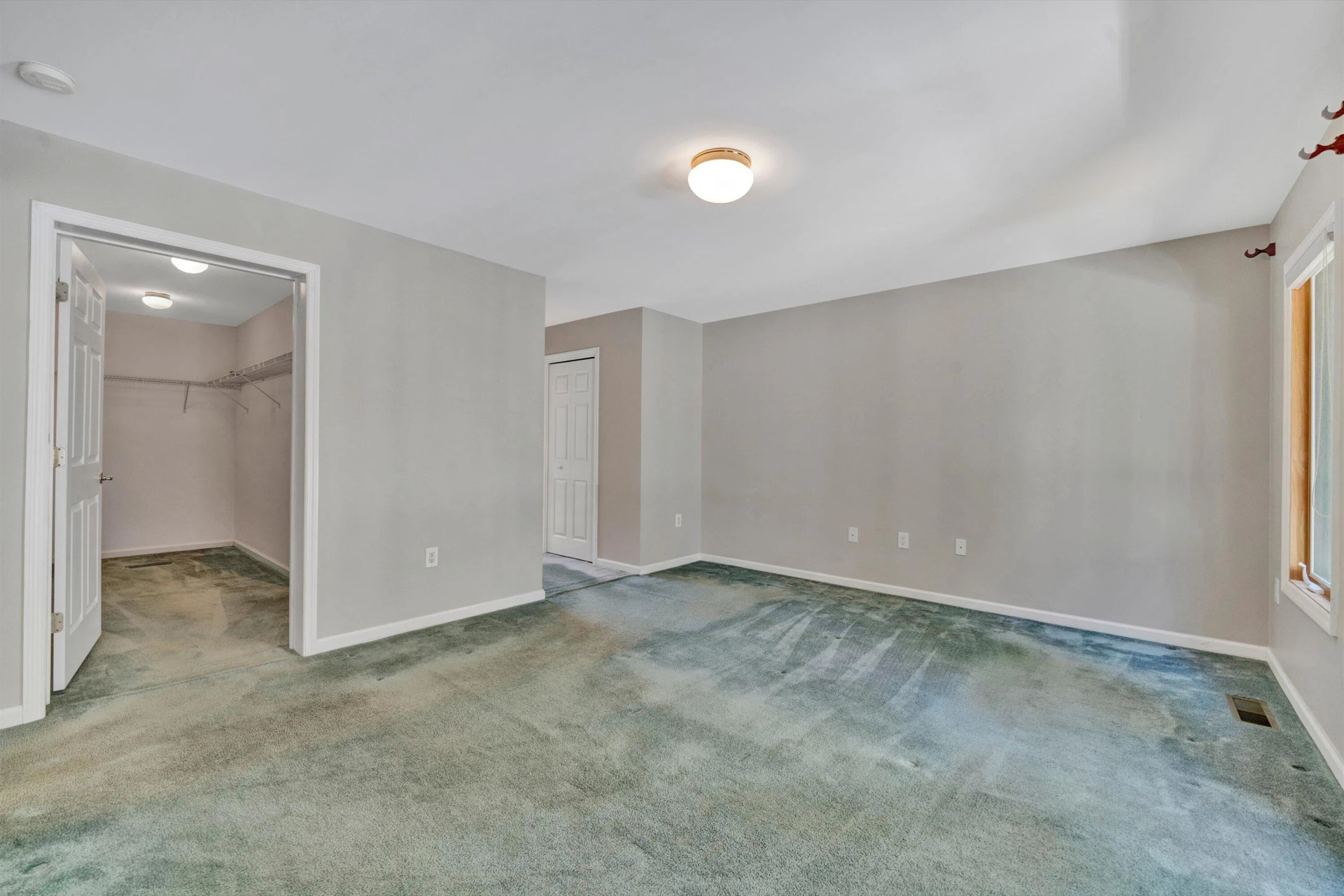 310 Indian Pointe DR - Photo 18
