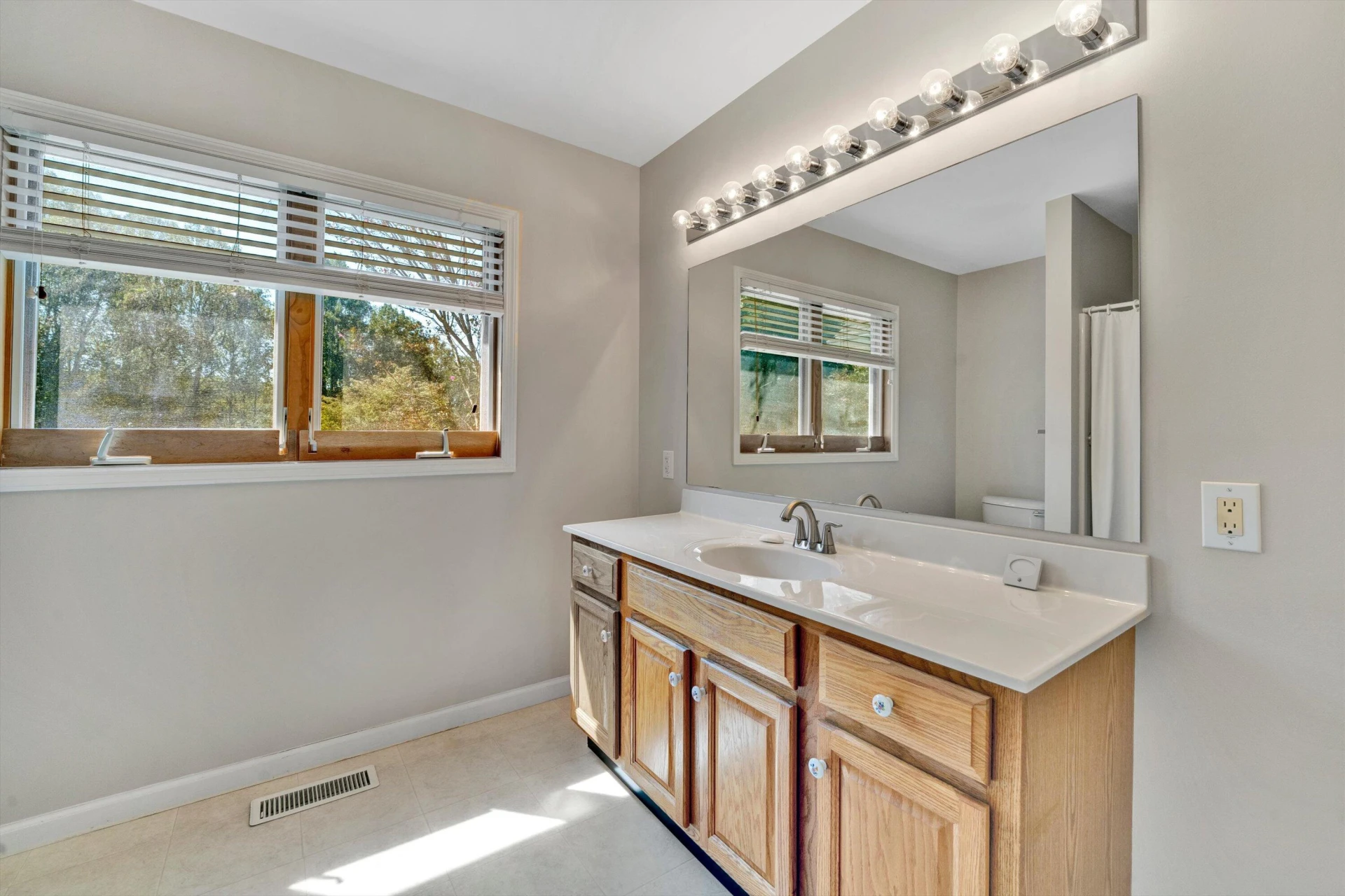 310 Indian Pointe DR - Photo 21
