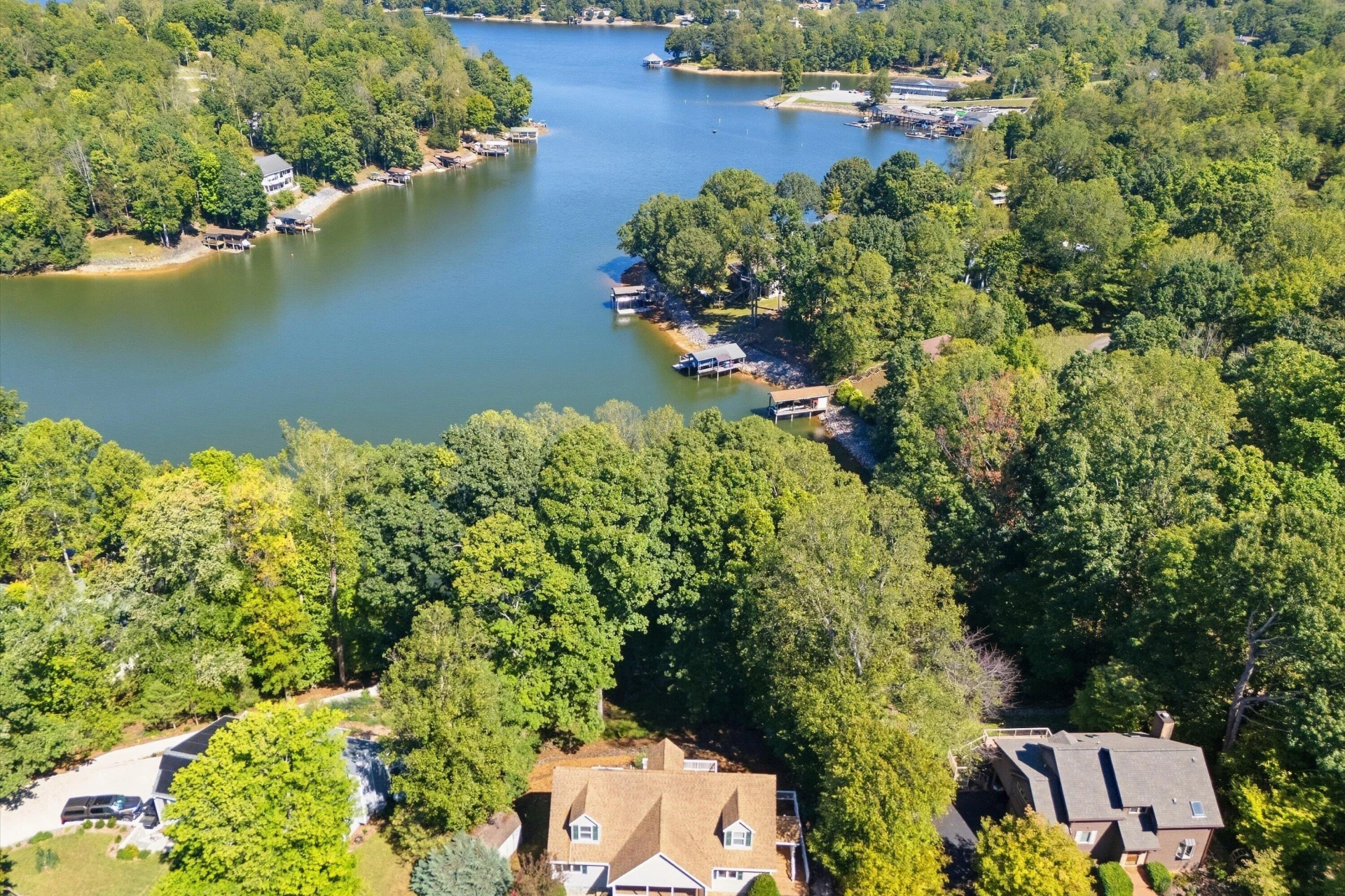 310 Indian Pointe DR - Photo 4
