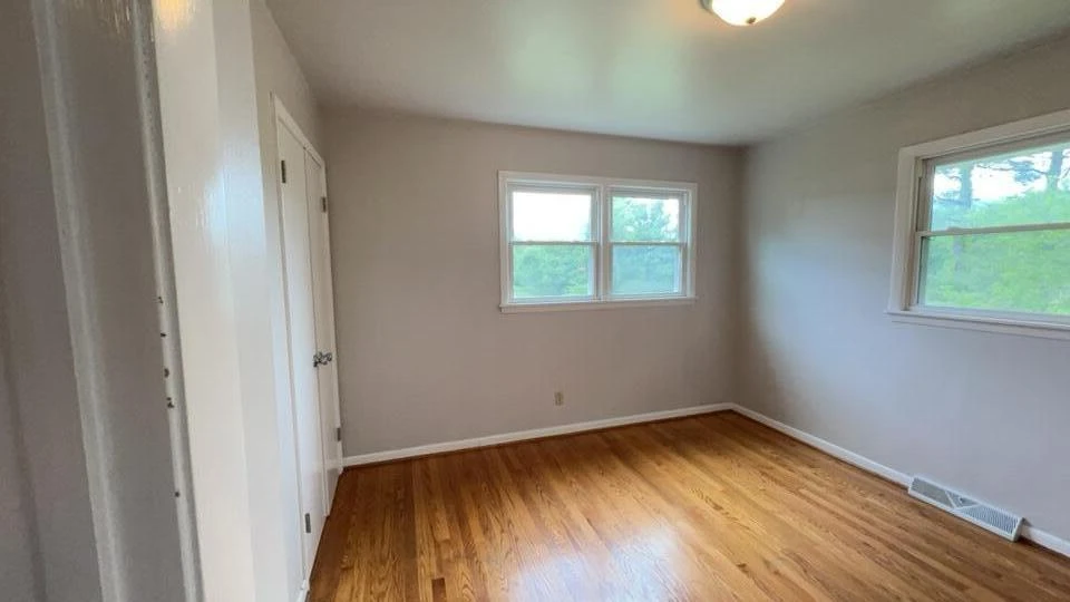 3645 Oaklawn AVE NW #3645-3647 - Photo 4