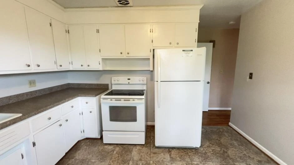 3645 Oaklawn AVE NW #3645-3647 - Photo 7