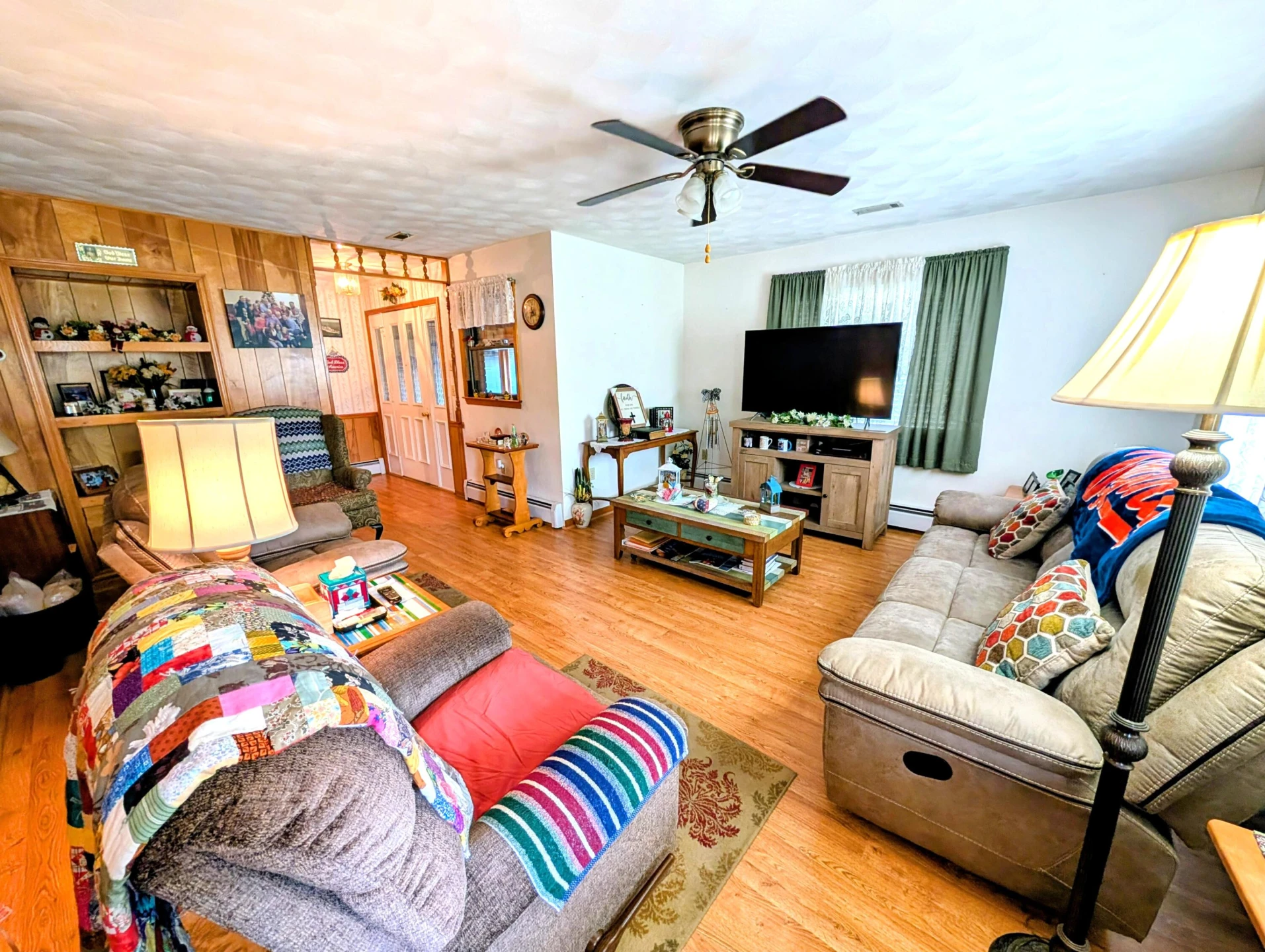 301 E Fudge ST - Photo 9