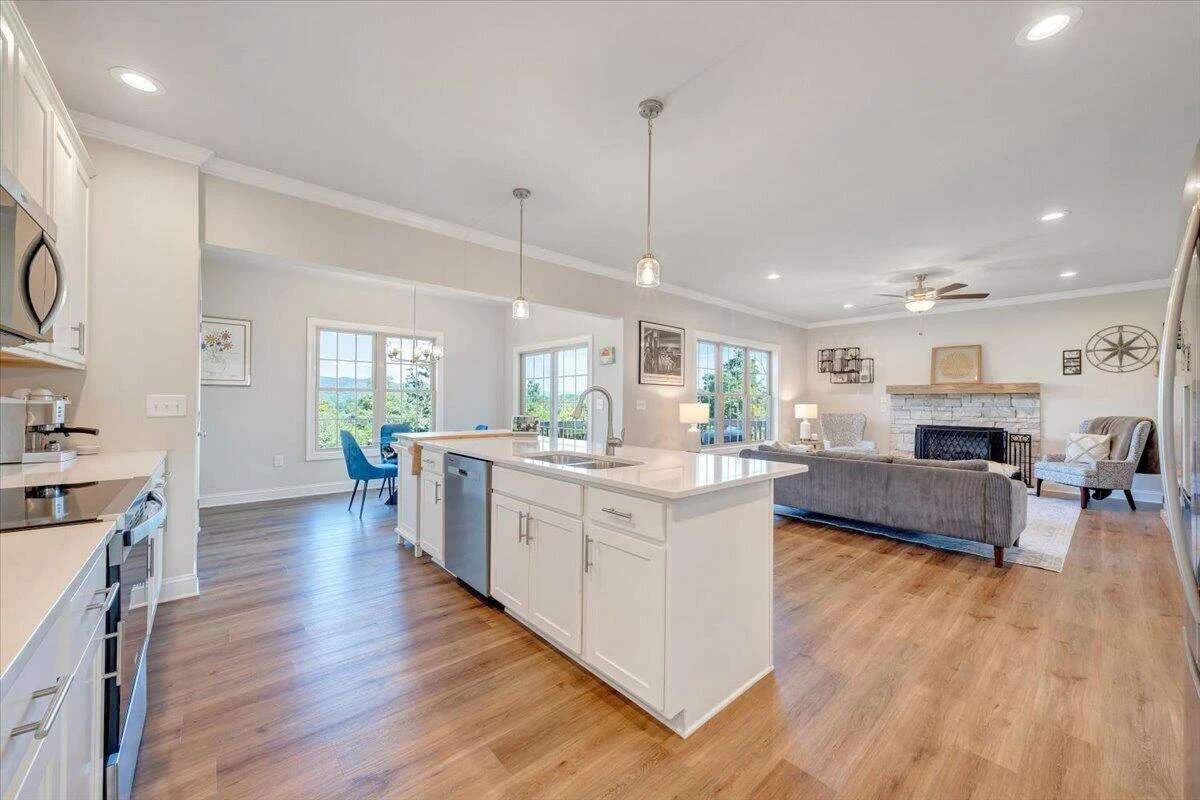 7026 Parkway View TRL - Photo 17