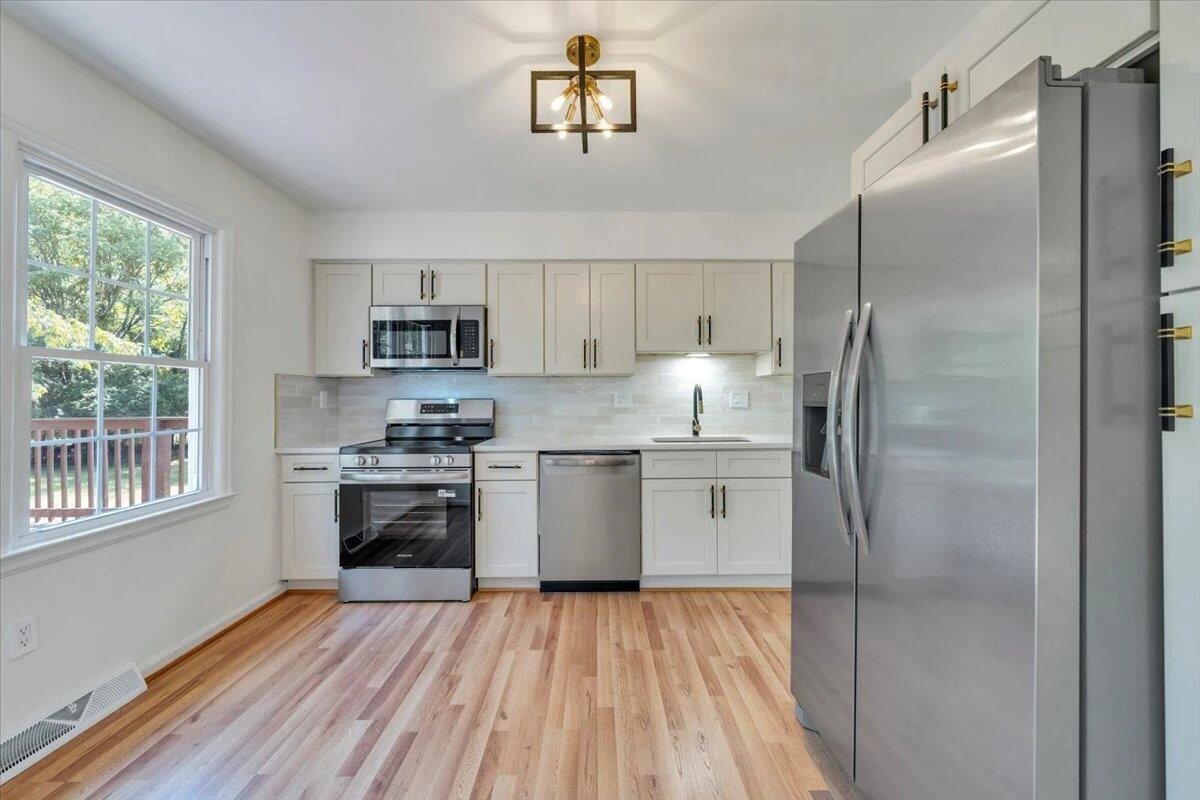 633 Two Tree LN NE - Photo 7