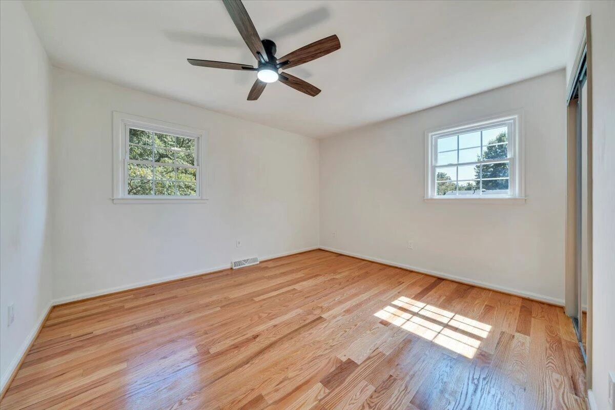 633 Two Tree LN NE - Photo 11