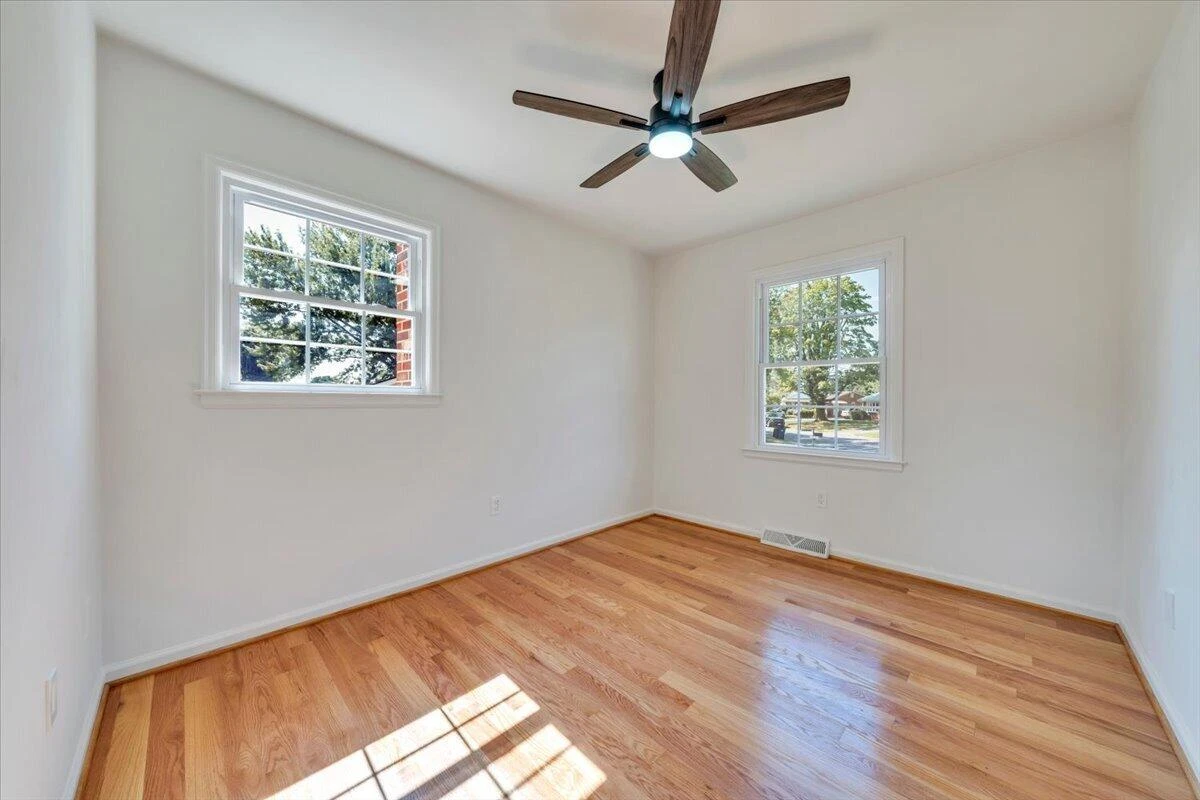 633 Two Tree LN NE - Photo 13