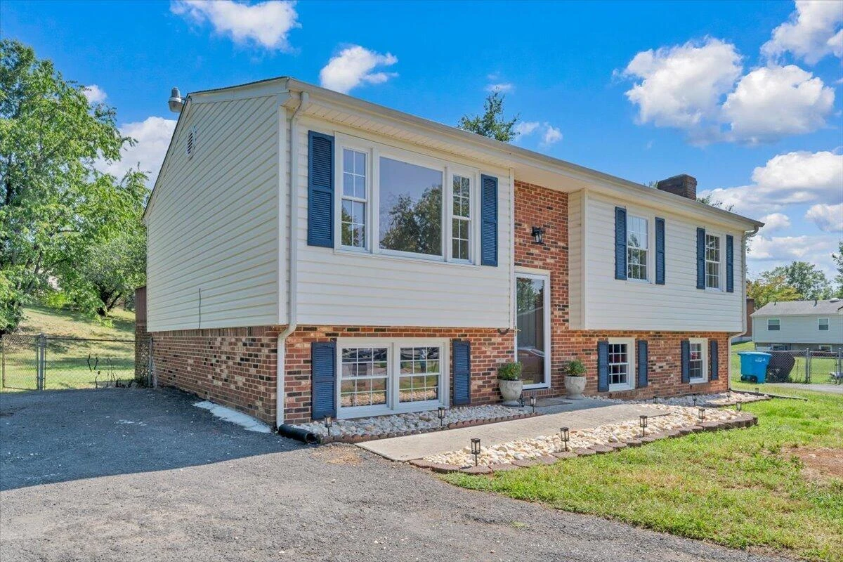 633 Two Tree LN NE - Photo 29