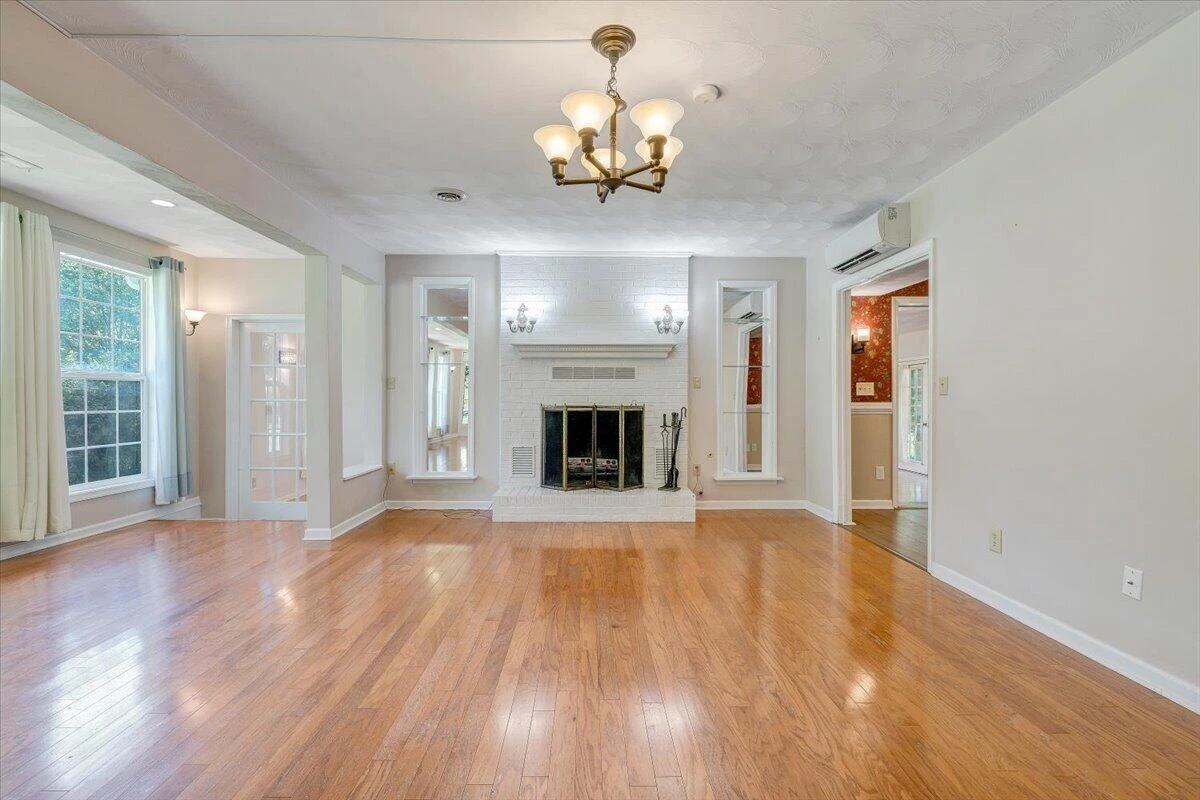 1261 Mountain Pass RD - Photo 11