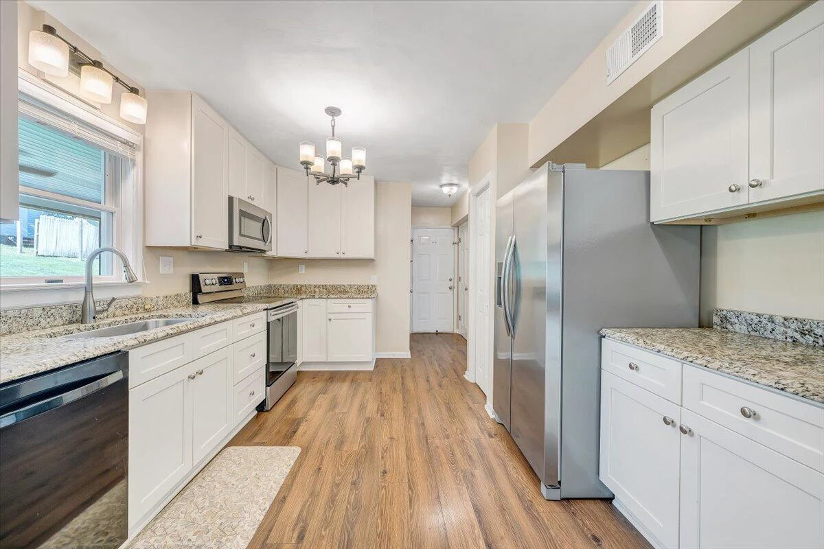 1261 Mountain Pass RD - Photo 18