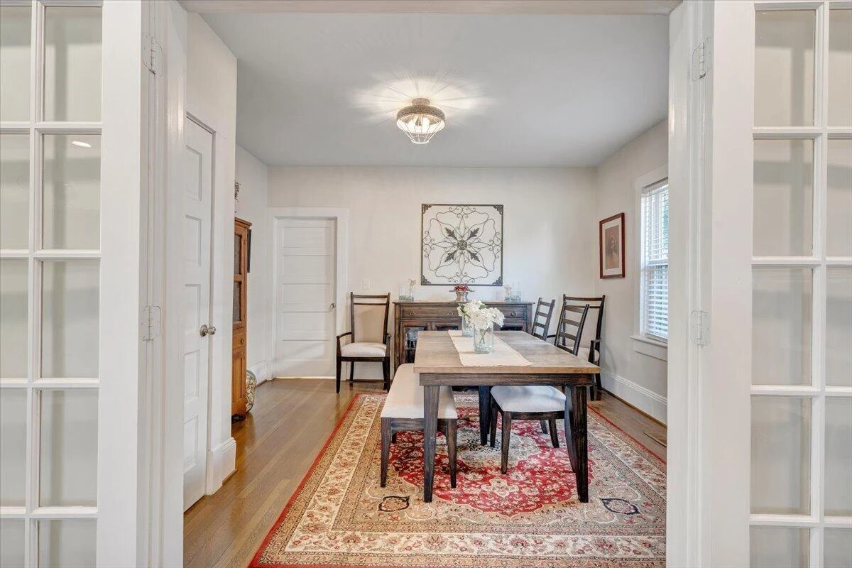 1631 Maiden LN SW - Photo 19