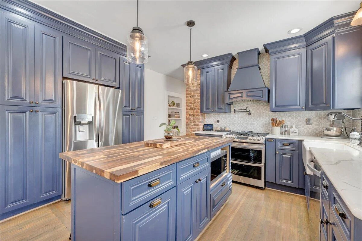 1631 Maiden LN SW - Photo 30