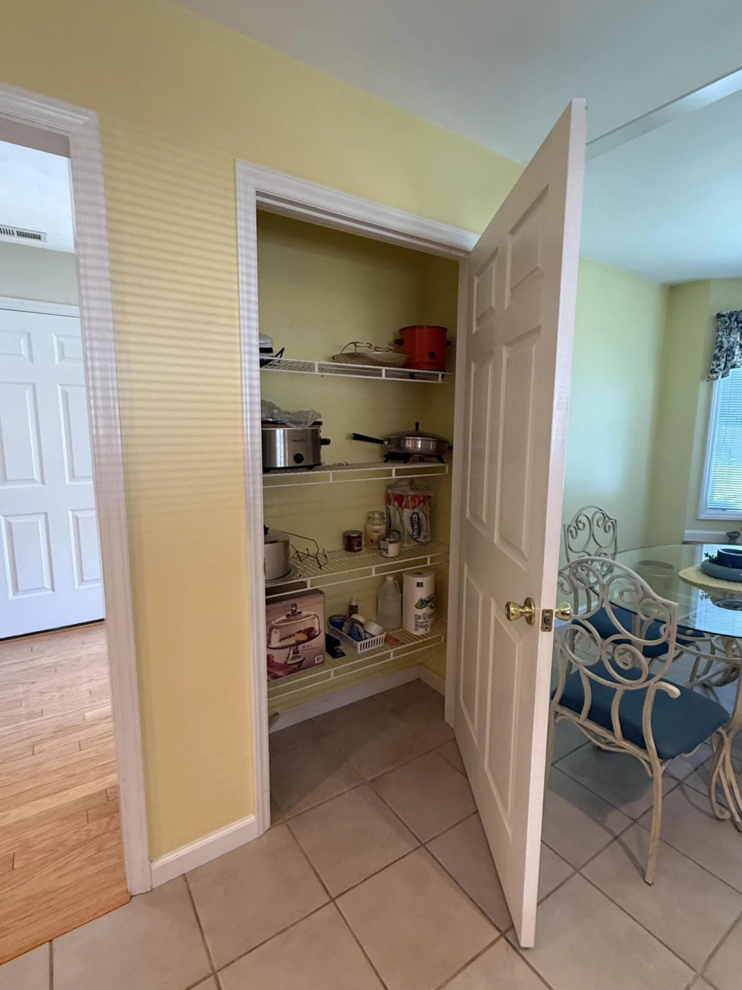 938 Harmon CIR - Photo 7