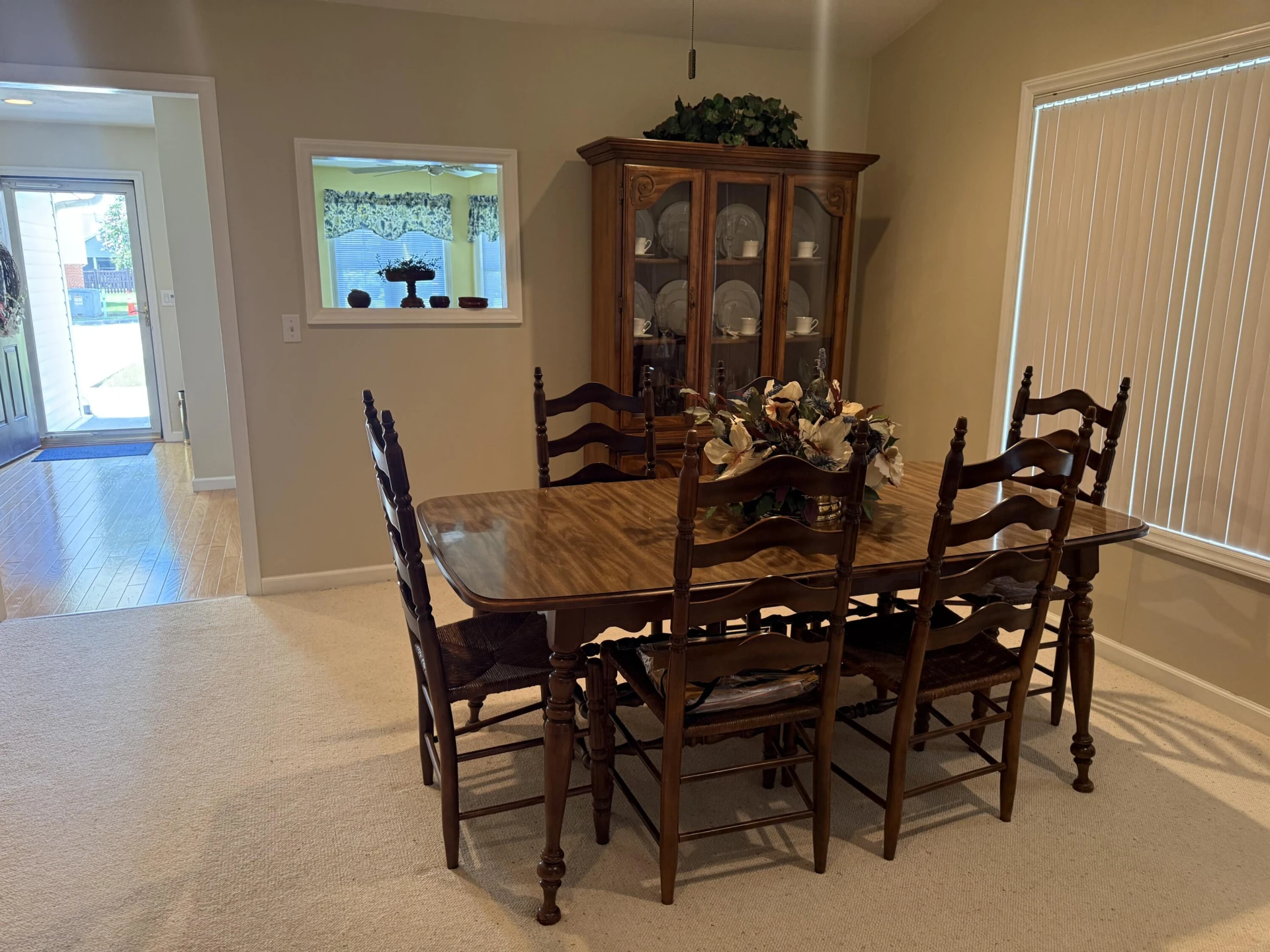 938 Harmon CIR - Photo 11