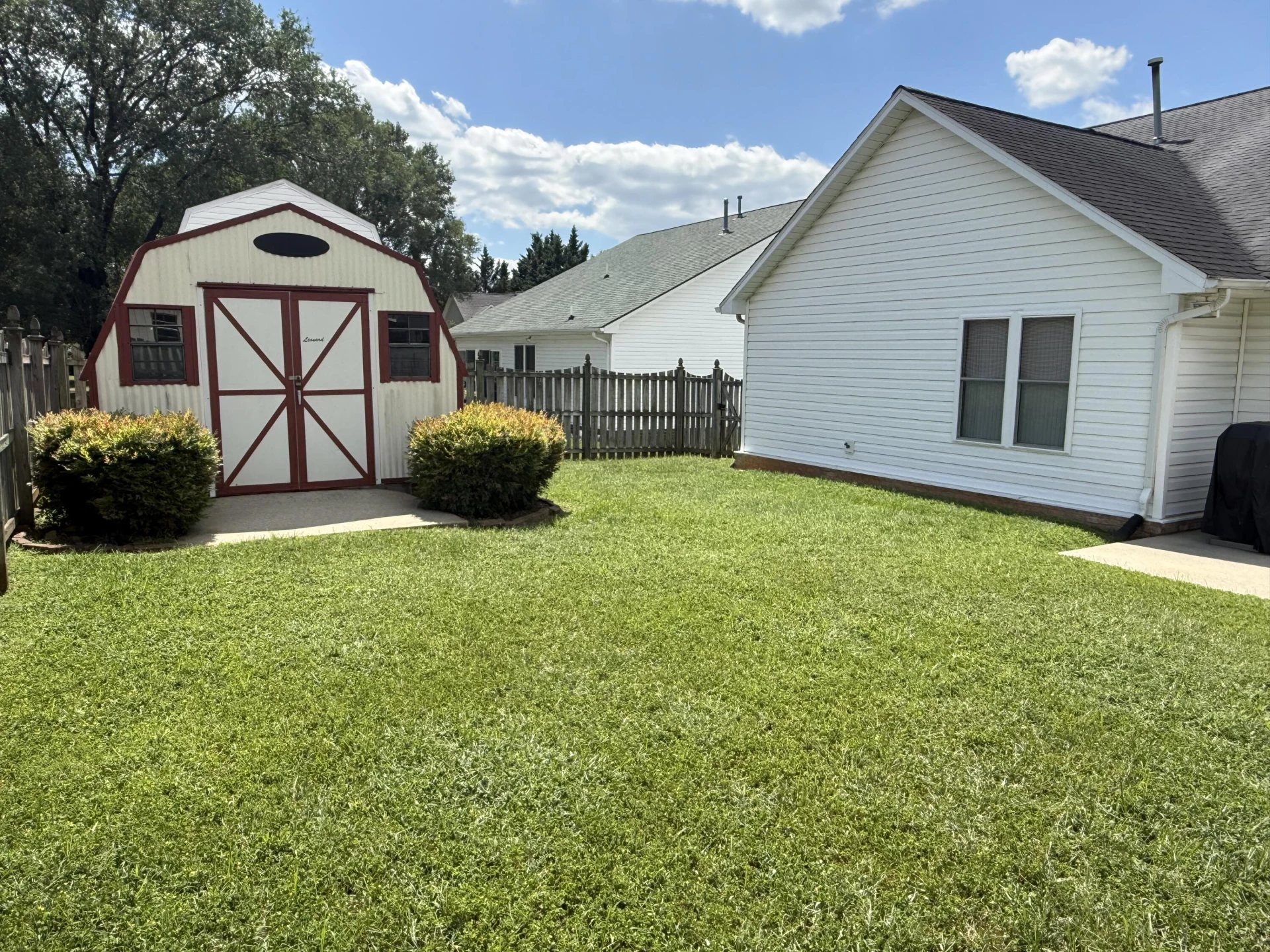 938 Harmon CIR - Photo 28