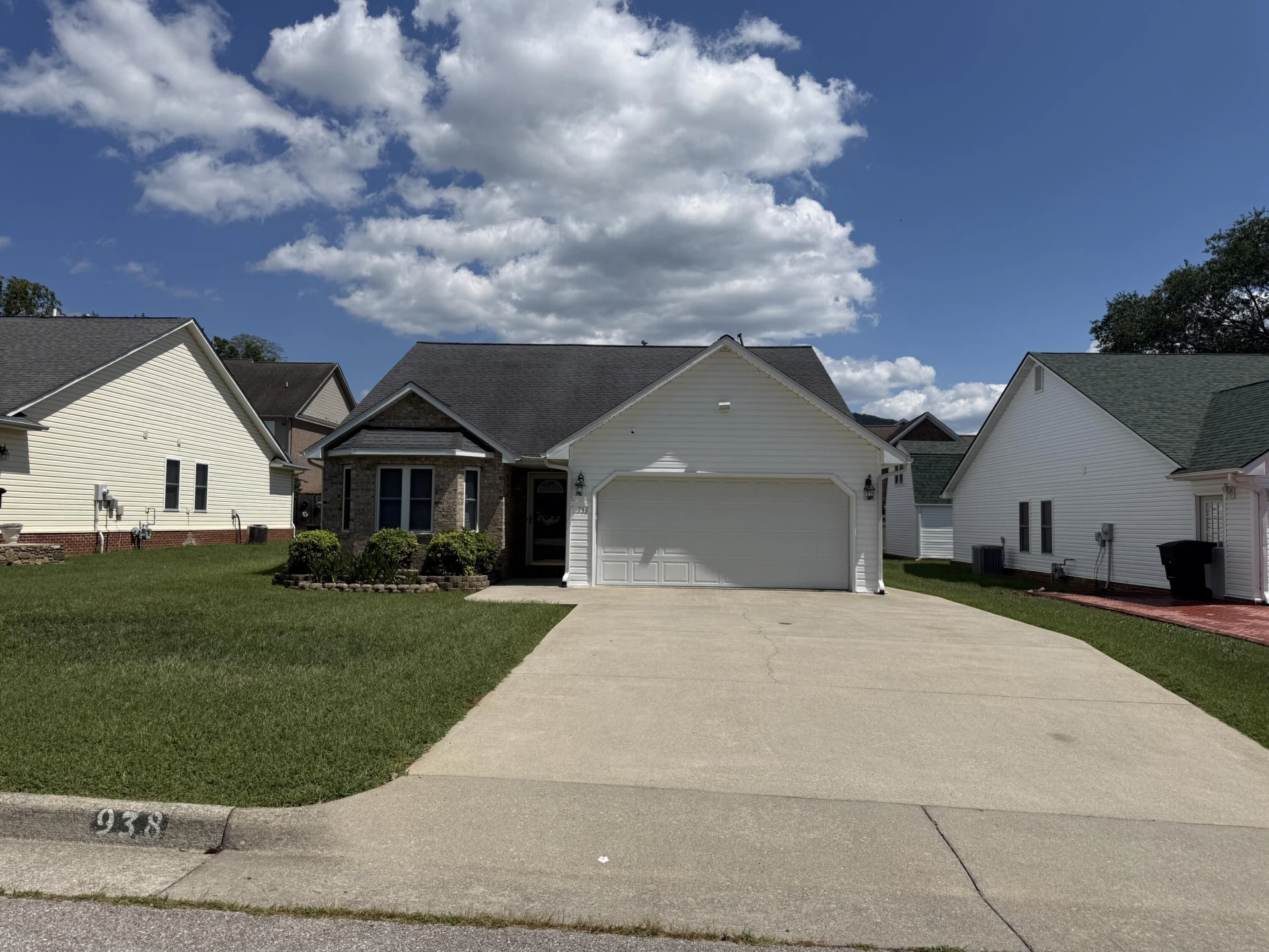 938 Harmon CIR - Photo 36