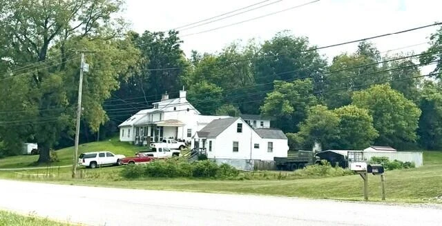 6589 Roanoke RD - Photo 9