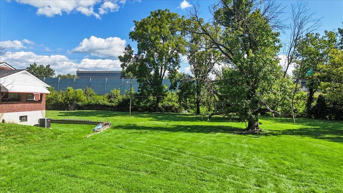 2711 Brooklyn DR NW - Photo 31