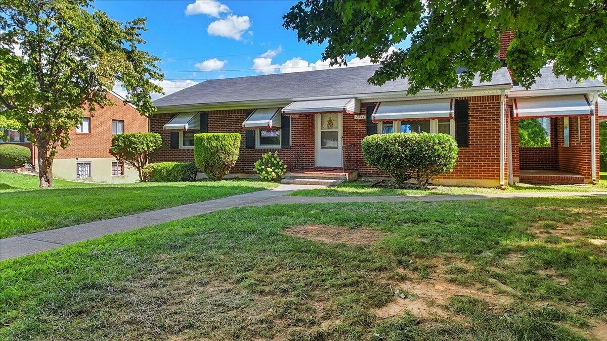 2711 Brooklyn DR NW - Photo 46