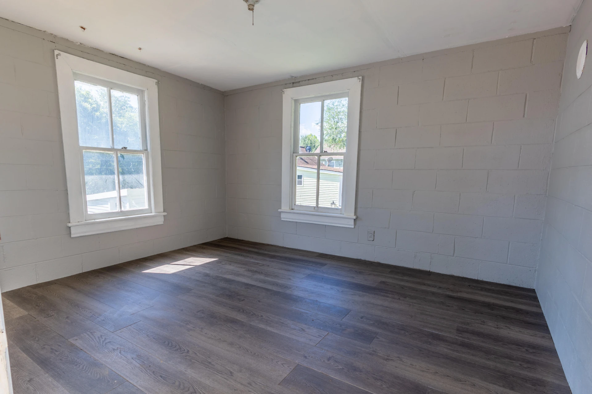446 Tinker AVE - Photo 10