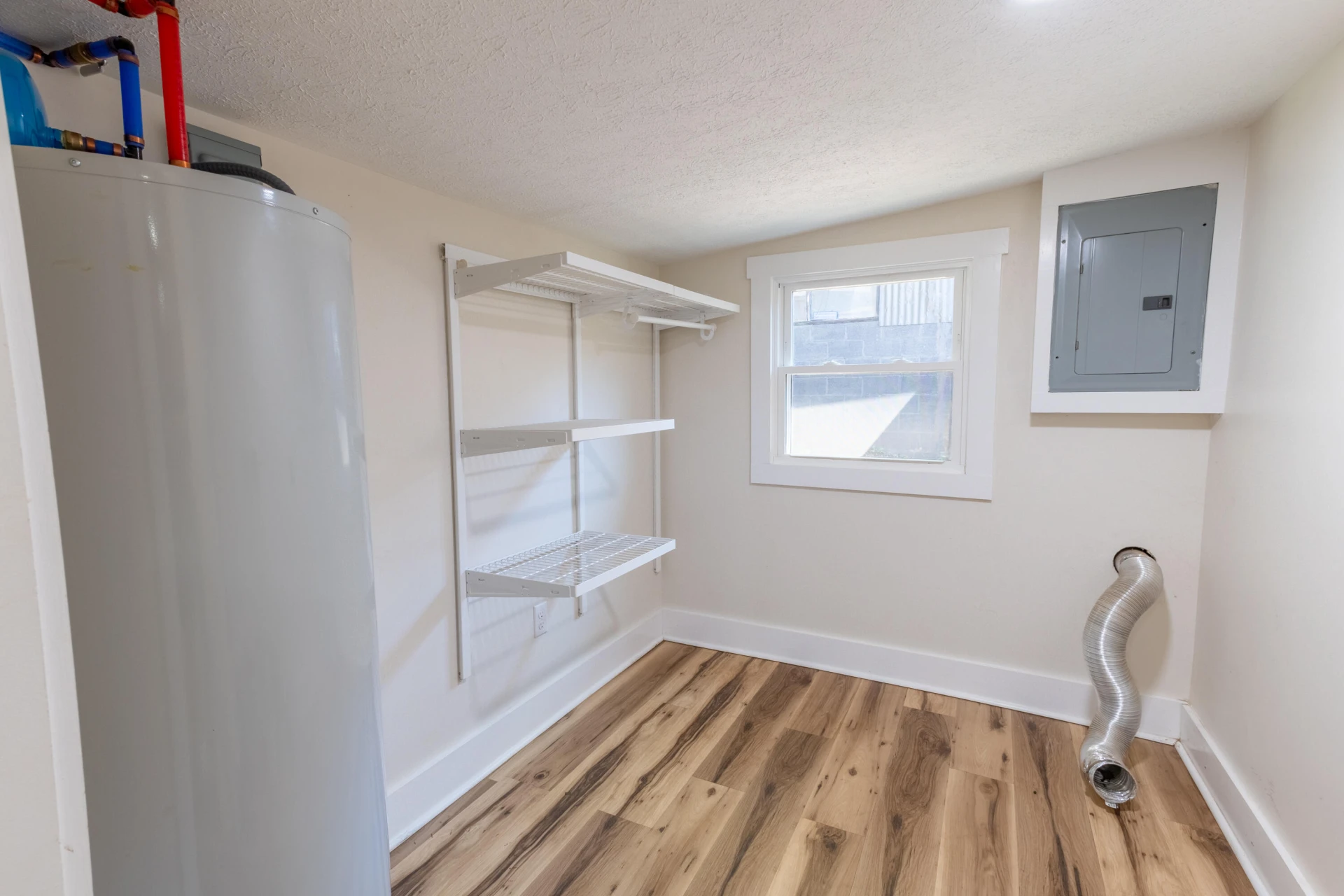 446 Tinker AVE - Photo 27
