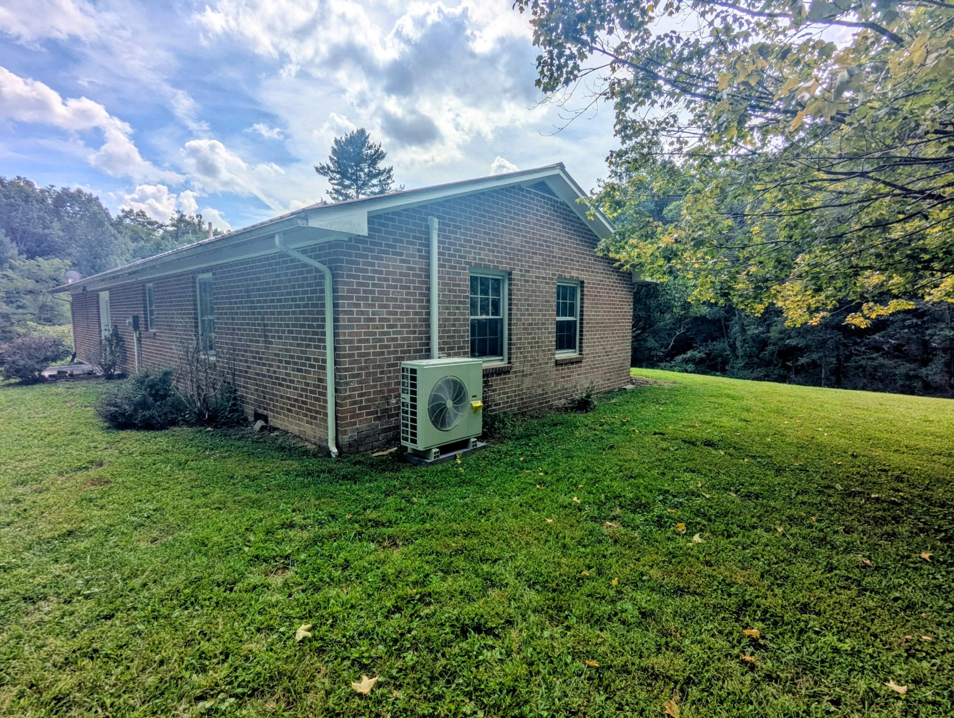 633 Parkway LN S - Photo 7