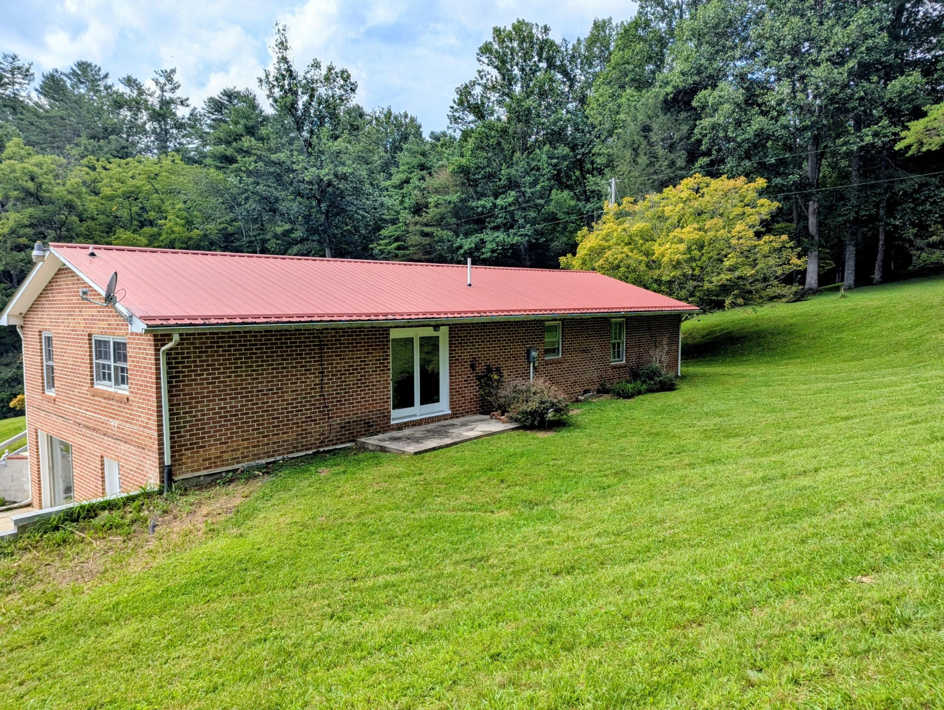 633 Parkway LN S - Photo 9