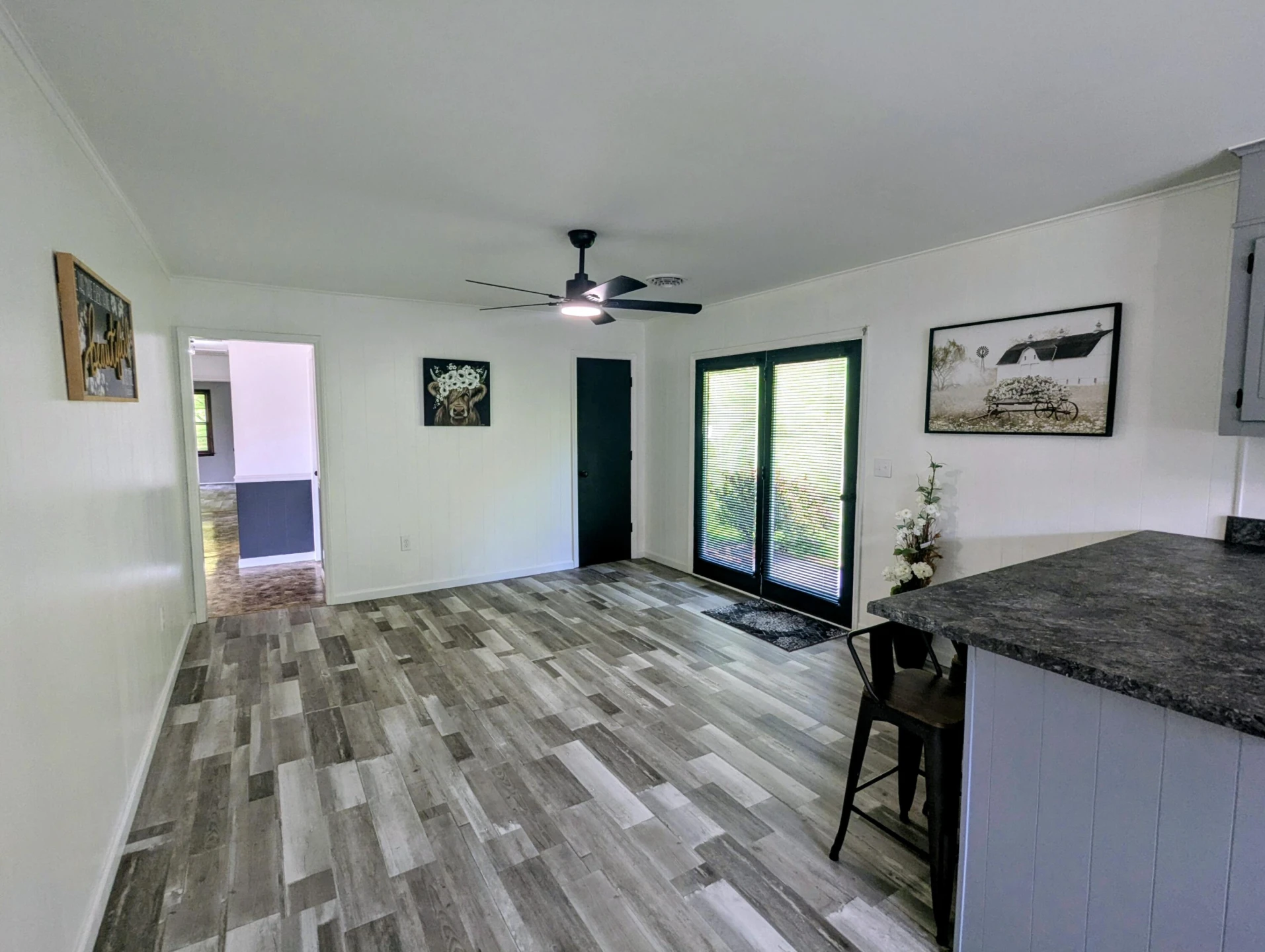 633 Parkway LN S - Photo 19