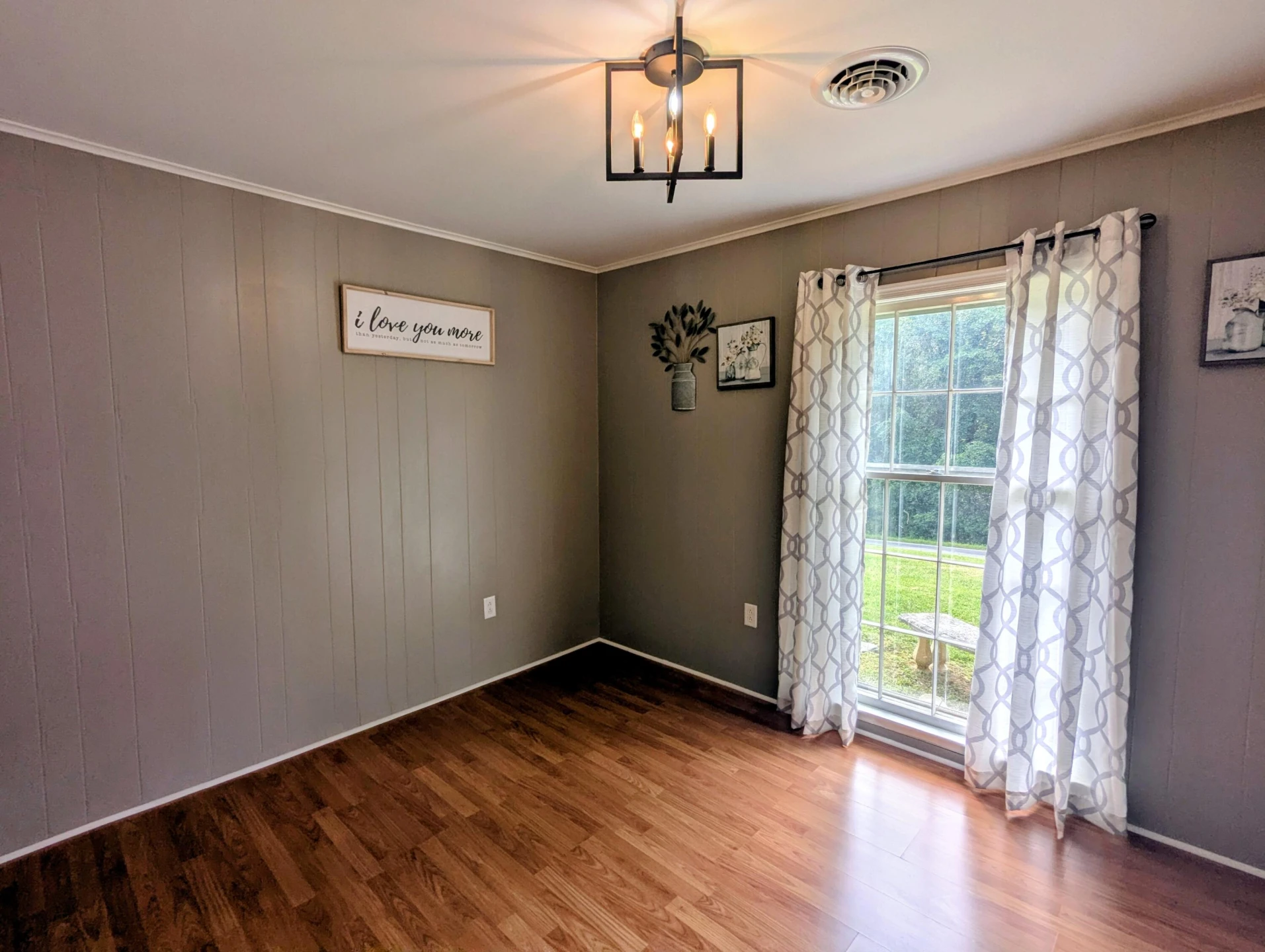 633 Parkway LN S - Photo 25