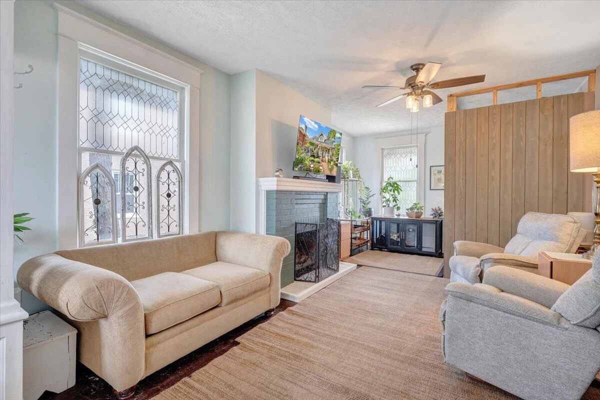2115 Memorial AVE SW - Photo 8