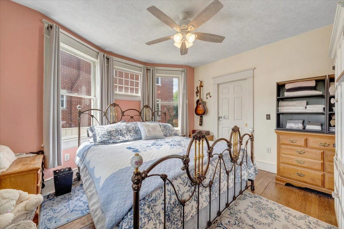 2115 Memorial AVE SW - Photo 18